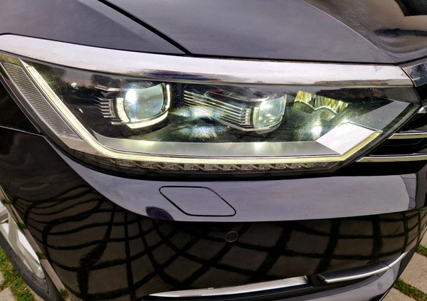 Volkswagen Passat cena 68500 przebieg: 150000, rok produkcji 2016 z Szczecin małe 742